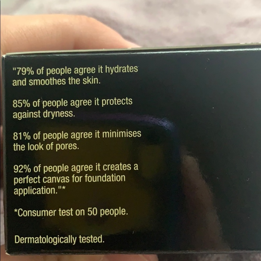 Illamasqua Hydra Veil Rehydrating Gel - Picture 4 of 4